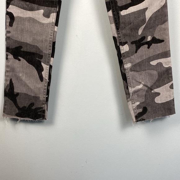 Re/Done High Rise Ankle Crop Stretch - Grey Camo Size 24 - Picture 8 of 11